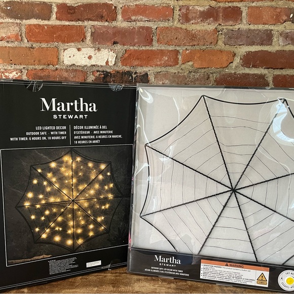 Martha Stewart lighted cobwebs new with tags battery operated with timer set of2 - Picture 5 of 7
